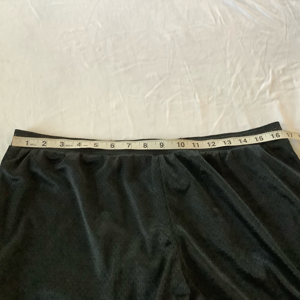 NWOT Champion Men's Mesh Shorts, Size L, Black color - Picture 10 of 13